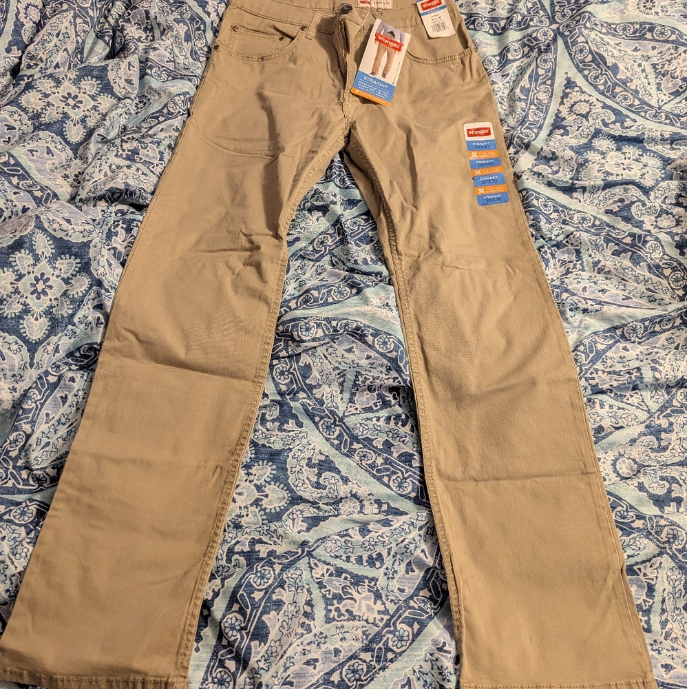 Wrangler Straight Fit Khaki Pants